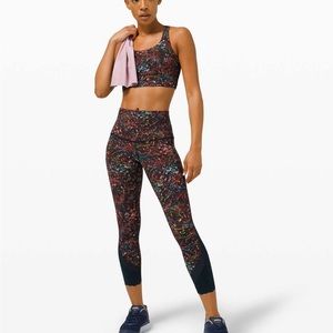 Lululemon Wunder Under High rise crop scallop size 4 Foliage overlay multi